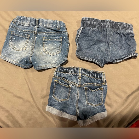 Bundle of denim shorts - Picture 2 of 4
